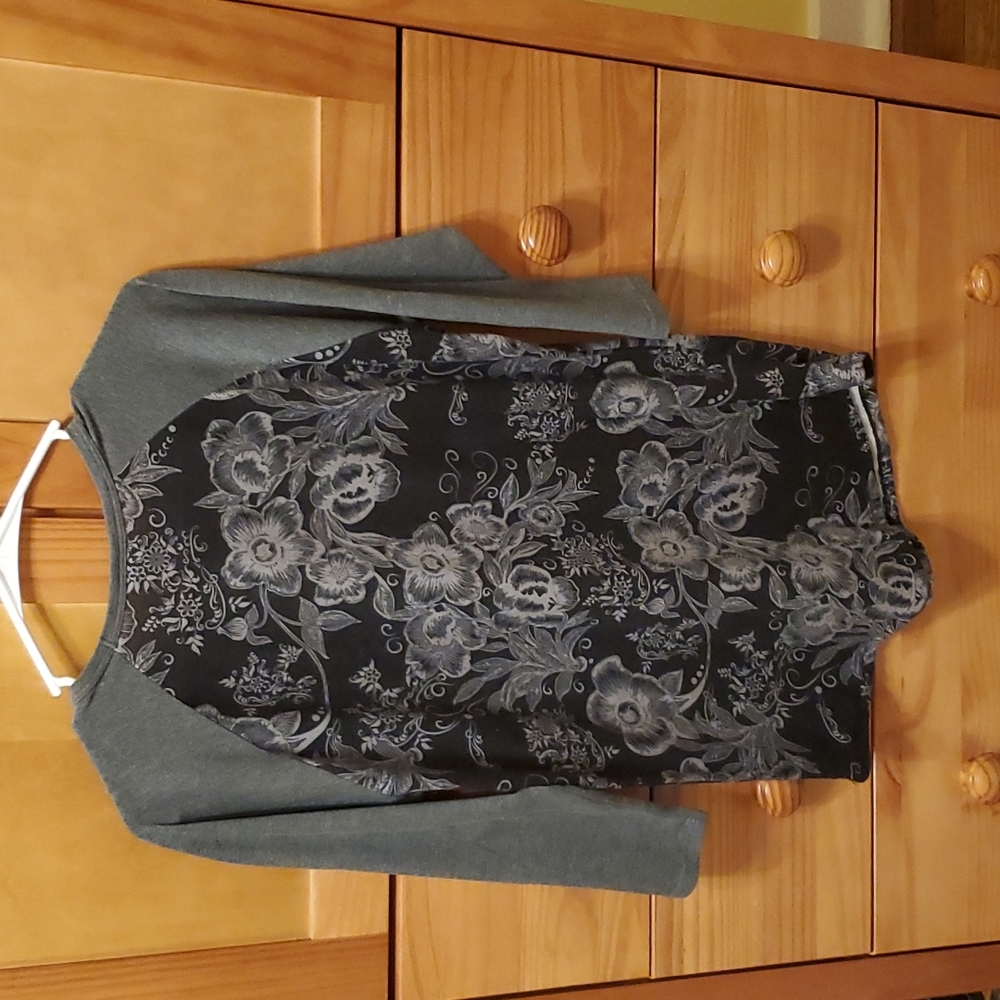 Lularoe Randy top - Picture 2 of 4